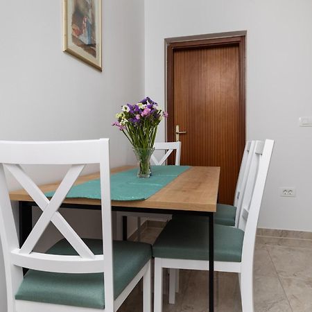 Apartments With A Parking Space Pisak, Omis - 5975 מראה חיצוני תמונה