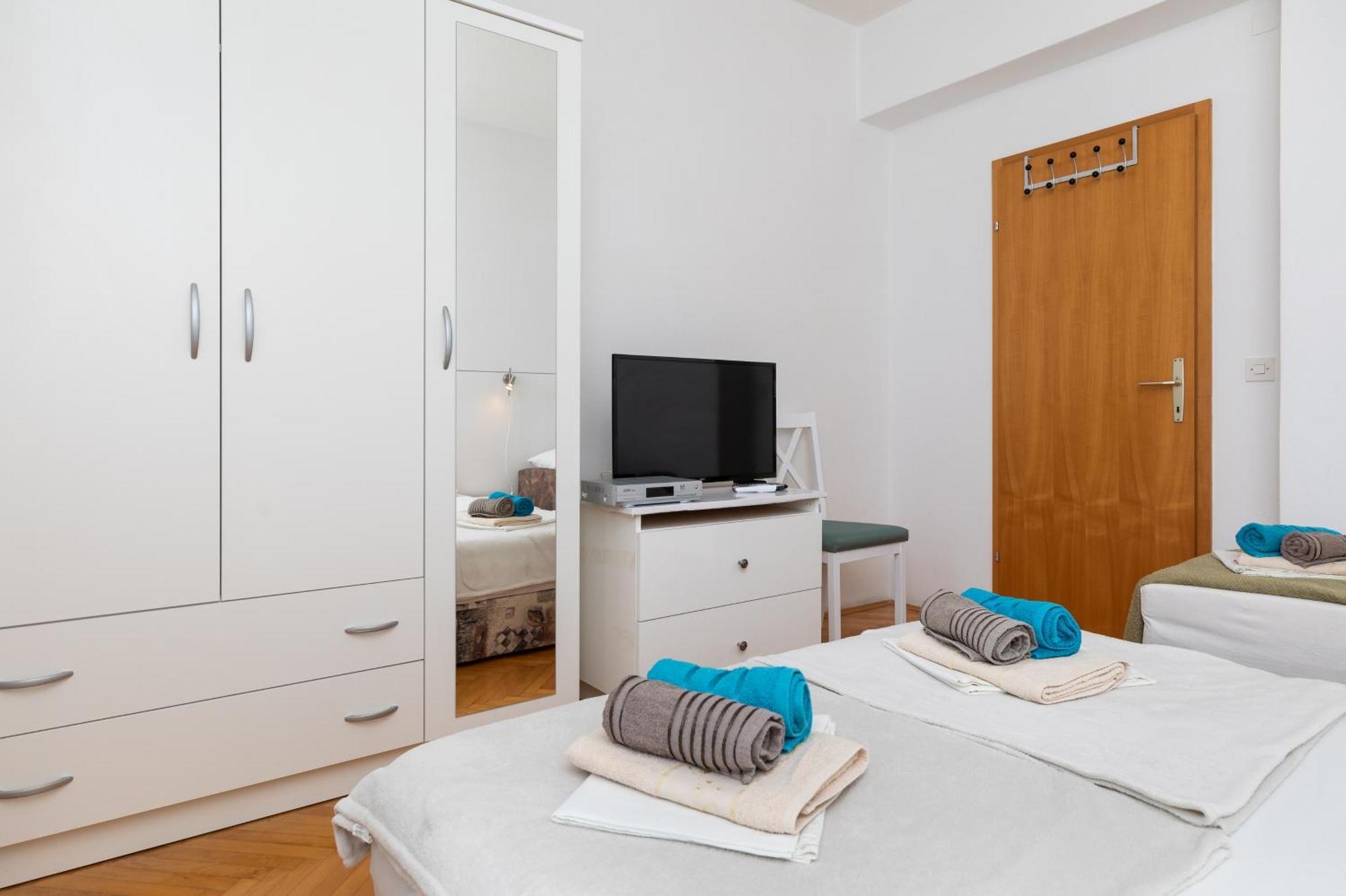 Apartments With A Parking Space Pisak, Omis - 5975 חדר תמונה